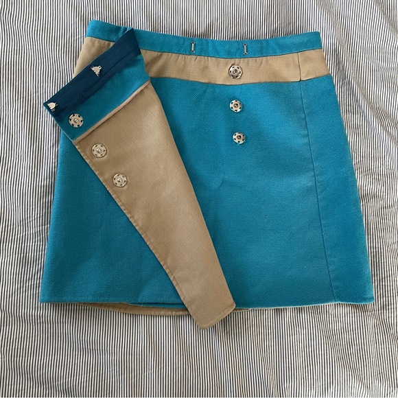 Marc Jacobs Pure Wool Wraparound Blue Skirt with Button Clasps (Size 4) - Picture 3 of 5